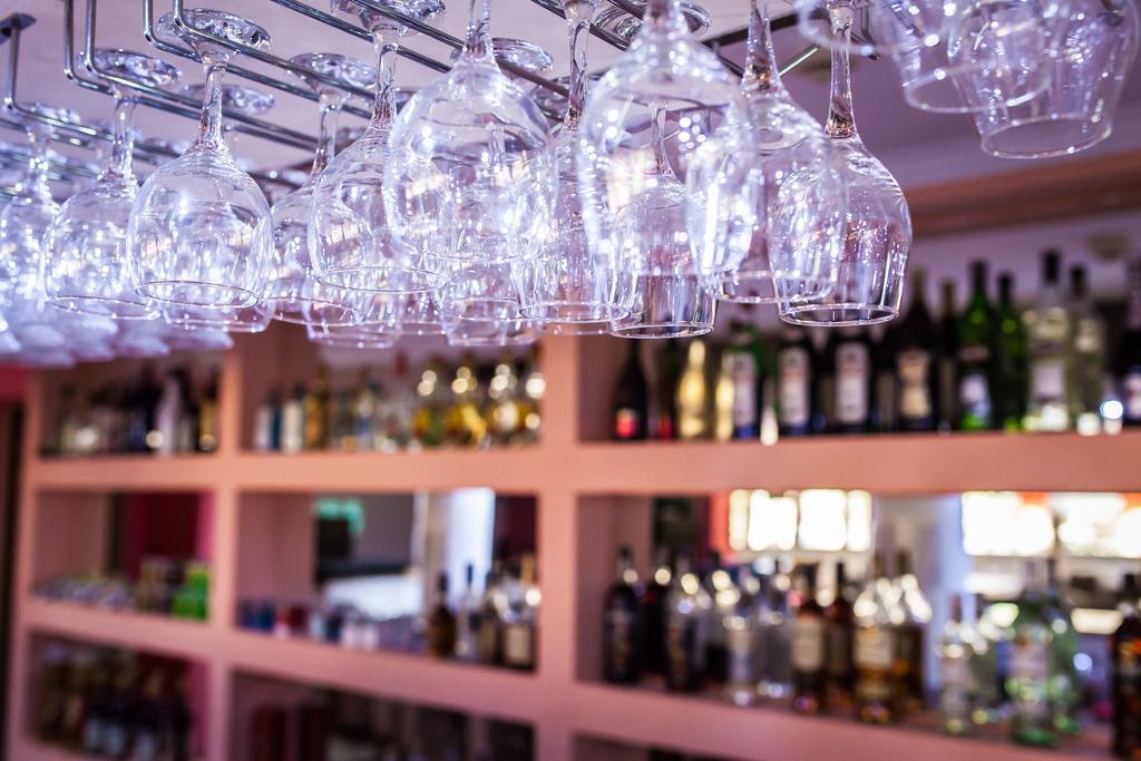 Riverside Hotel Atyraū 외부 사진