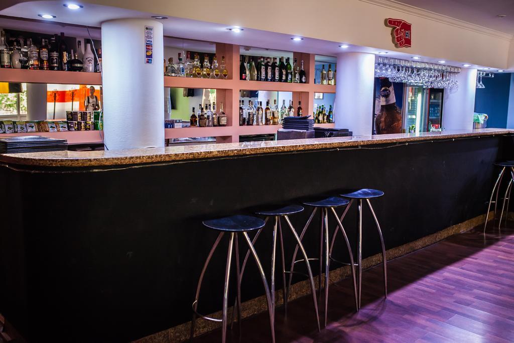 Riverside Hotel Atyraū 외부 사진