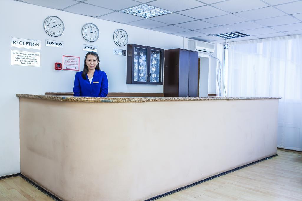 Riverside Hotel Atyraū 외부 사진